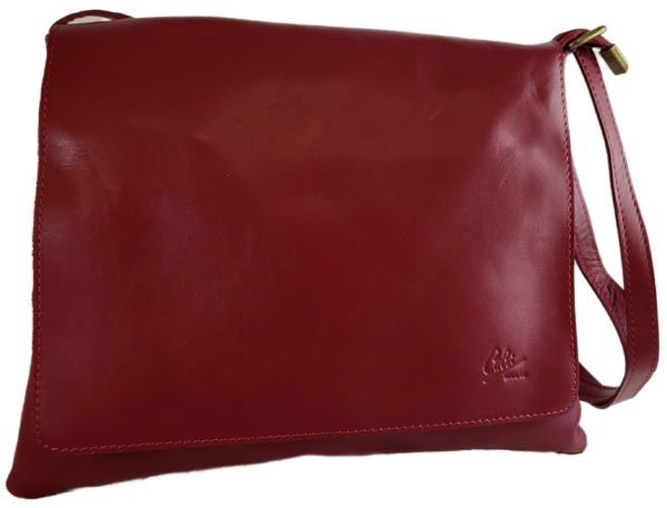 sac en cuir de vachette rouge foncé